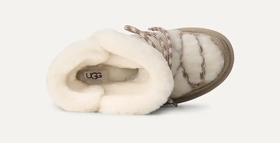 Classic Tread Fluffed Boot