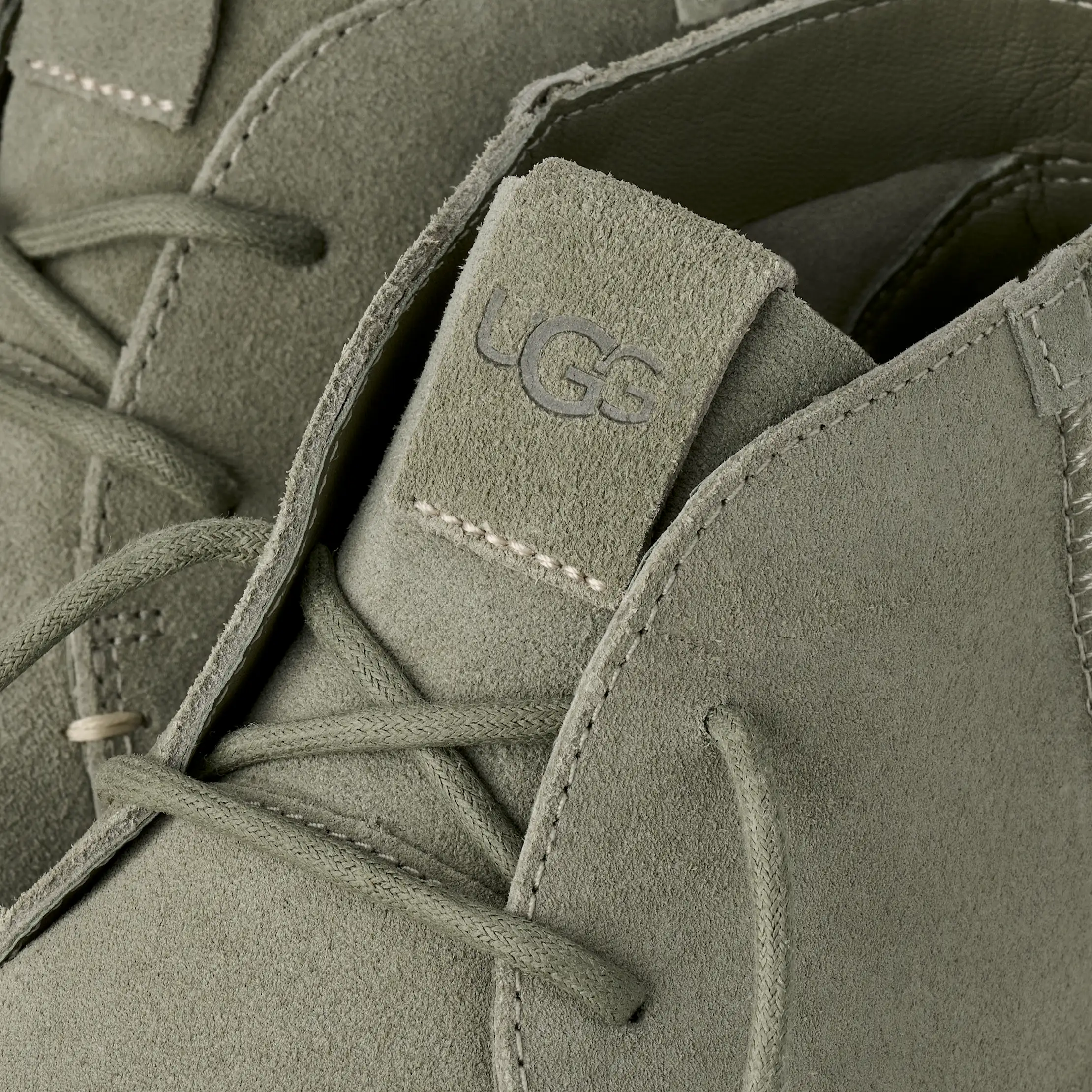 Classic Deconstructed Lace-Up