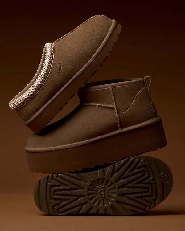 Tasman II and Classic Ultra Mini Platform stacked on top of each other.